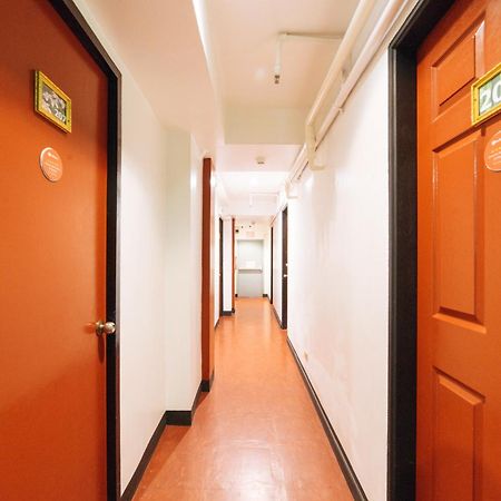 Reddoorz At Nirvana Pension House Bacolod Exterior photo