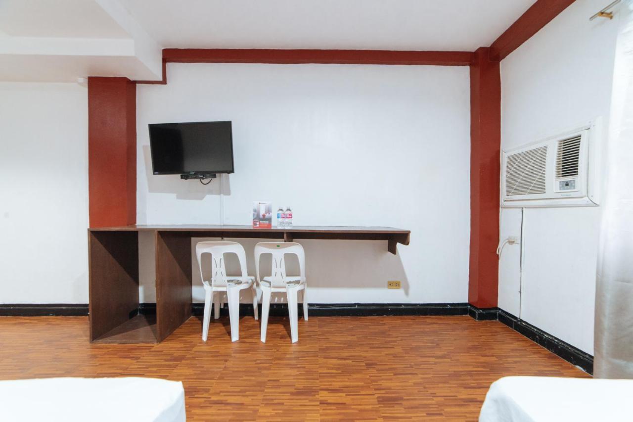Reddoorz At Nirvana Pension House Bacolod Exterior photo